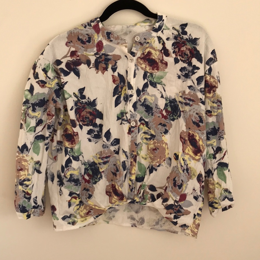 Cute Floral Blouse!
